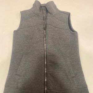 Betsey  Johnson performance sweater vest